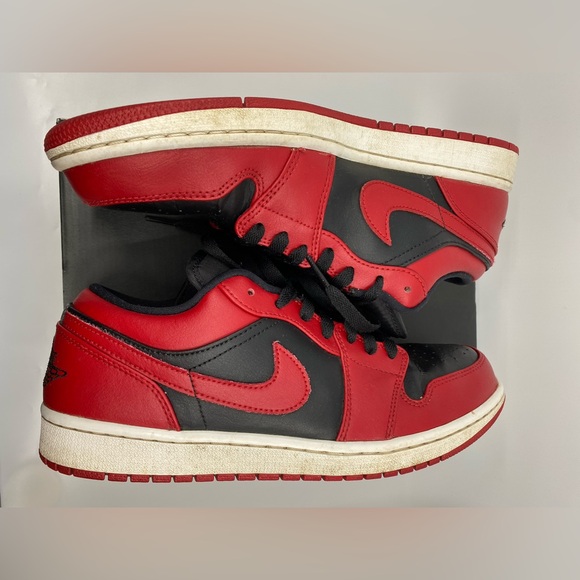 Jordan 1 Low Reverse Bred - Picture 4 of 6